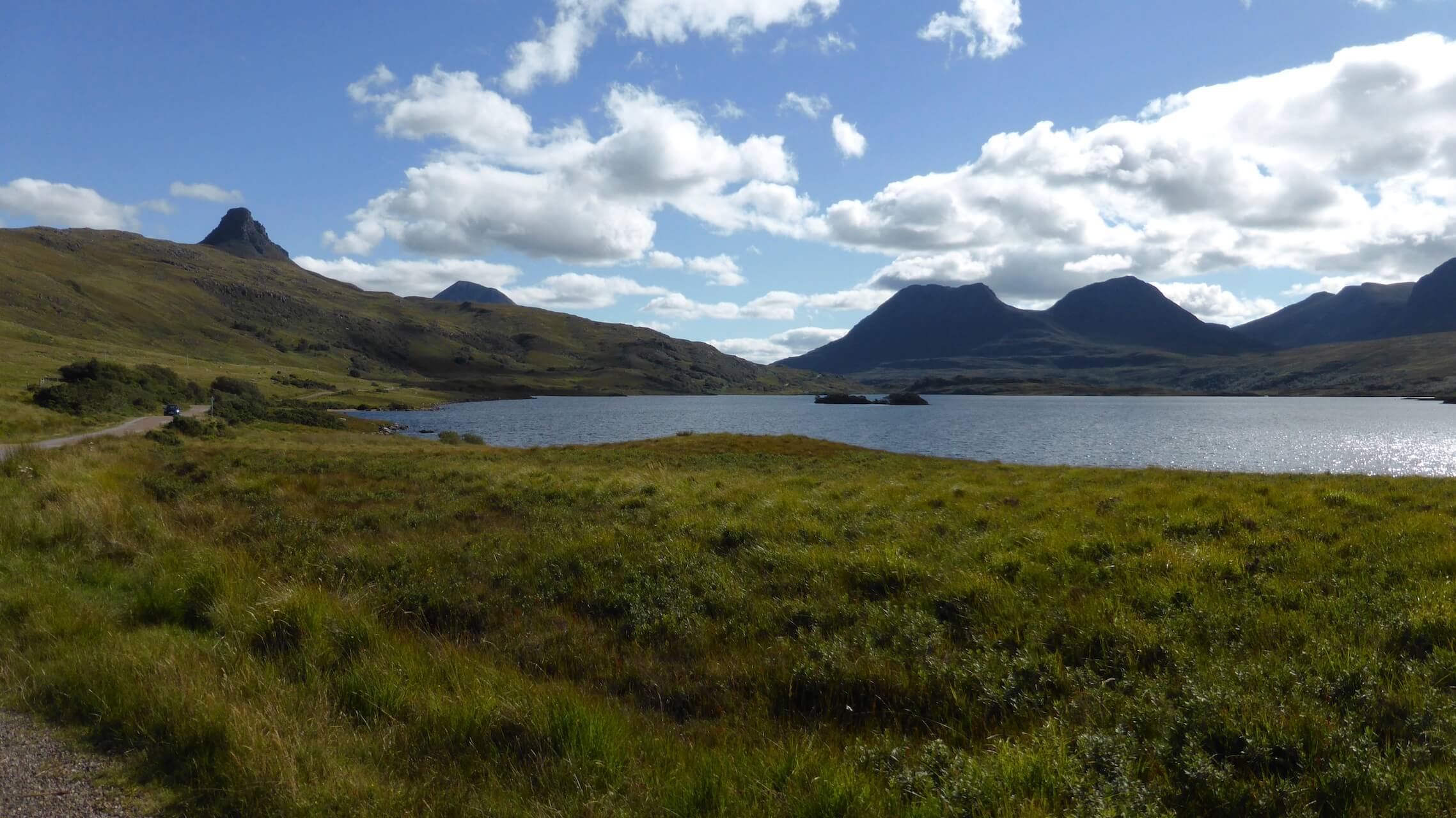 Loch Bad a' Ghaill with a backdrop of Stac Pollaidh and Cùl Beag