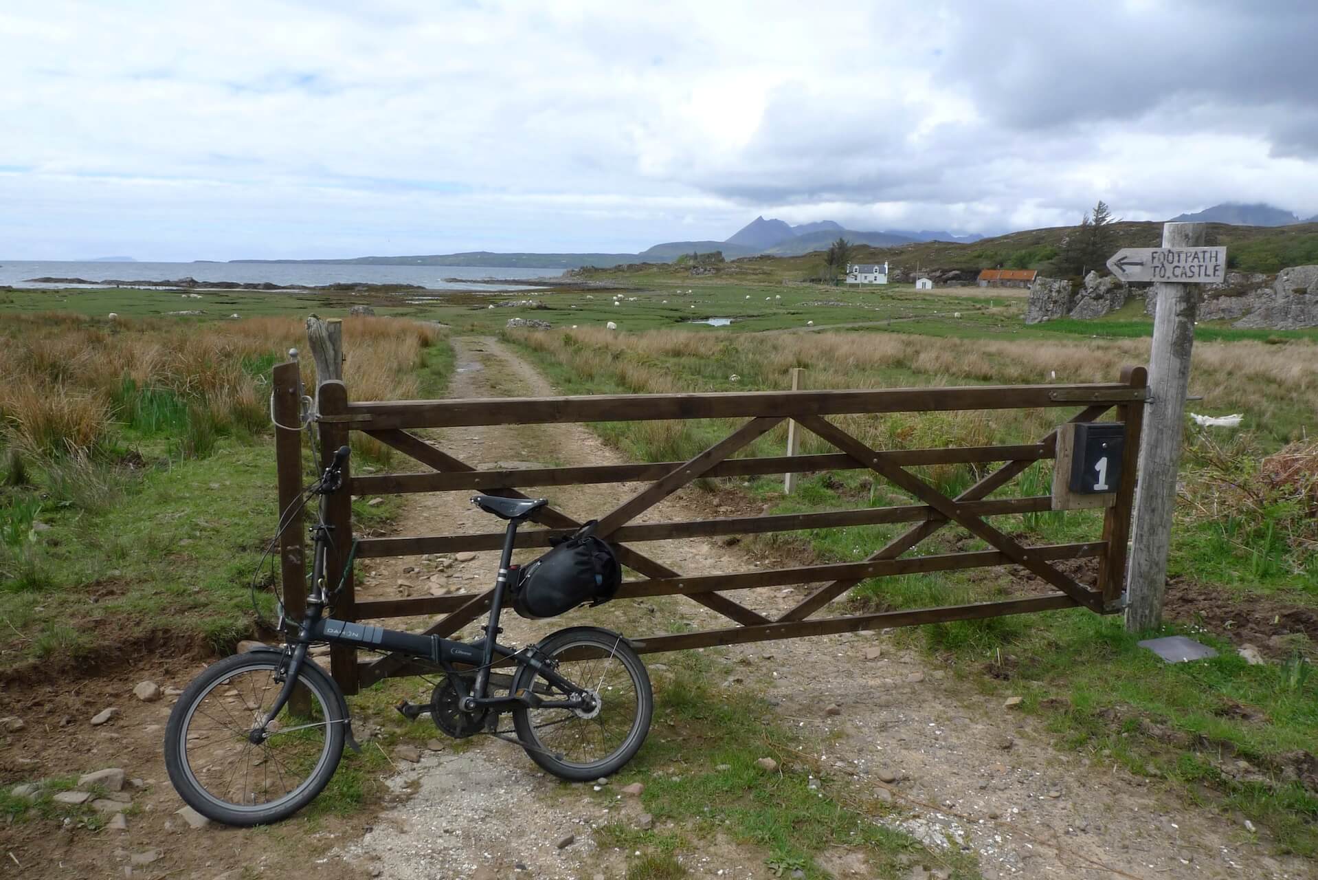 Dunscaith Castle walk waysign near Tokavaig, Sleat Peninsula, Skye